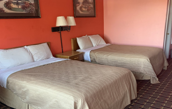  2 Double Beds - Smoking